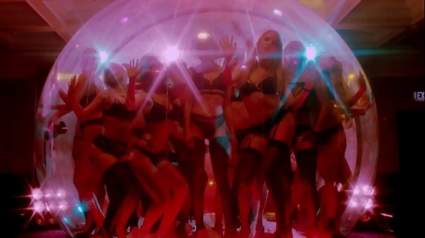 LINDEMANN „PLATZ EINS“ – UNCENSORED only on VISIT-X   „TILL the End“ - coming soon