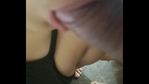 SEXO ANAL EN EL BAÑO CON MI HERMANASTRO