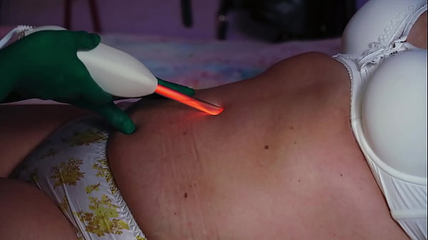 Lesbian bellybutton fun with my stepmom Thumbnail