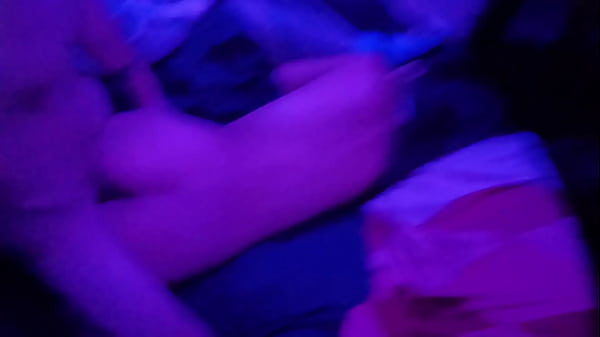 A legjobb barátom terhes barátnőjével dugok