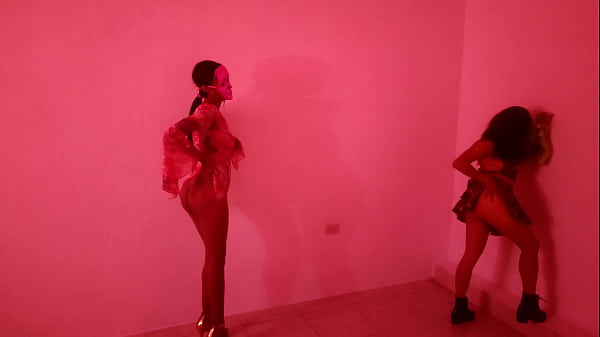 SOMOS PROSTITUTAS LATINAS!! DESEJAMOS TER UM MACHO DE VERDADE QUE NOS DEIXE MUITO SATISFEITO PORRA. FAZEMOS ISSO PORQUE NOSSO MARIDO CHEGA CANSADO EM CASA E NÃO SE DESIGNA NOS FODER FORTE TODOS OS DIAS. ESTOU PROCURANDO UM MACHO VERGON ARRECHO PARA