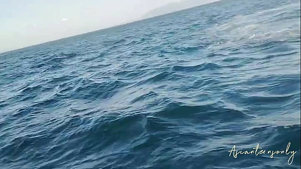 Proper cumshot into pussy after having fun with jet sky and beach