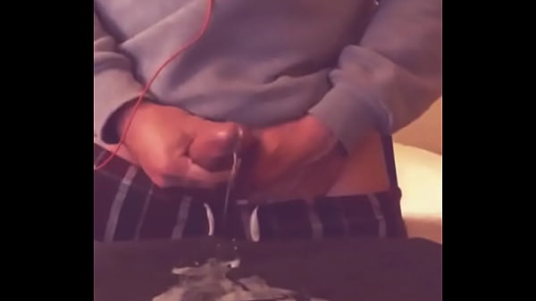 Machos corriendose a chorro CUMMING