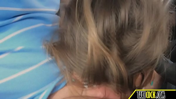 she makes a public blowjob to a stranger
