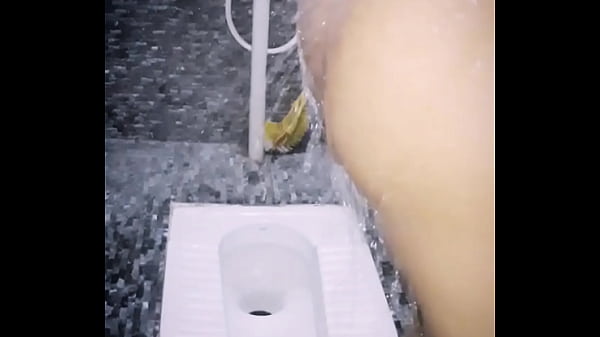 Thick ass boy bathing