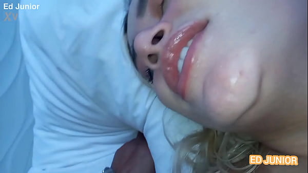 PRIMEIRO ANAL DA NOVINHA (COMPLETO NO RED E NO SHEER)