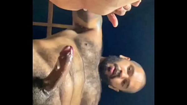 Levou leitada no terreno abandonado e ainda deixou bater leite