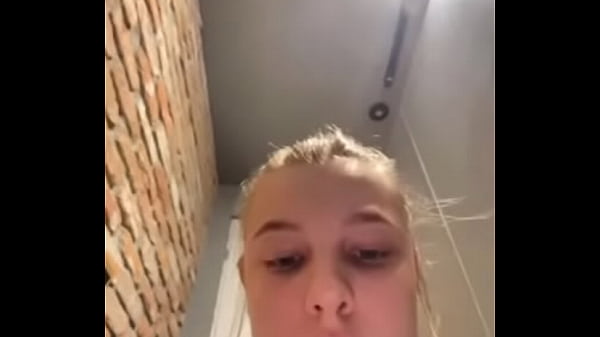 Naked in public. Hot body Cum with vibrator. Flash big ass. Fingering virgin pussy