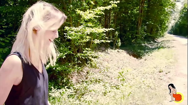 Hot blonde chick gets a cumshot on her face