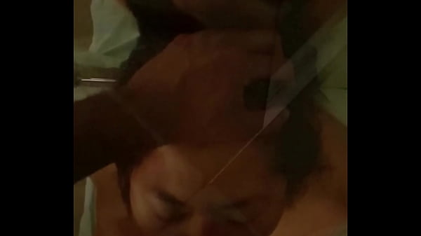 Asian cheap hooker gives her mouth Thumbnail