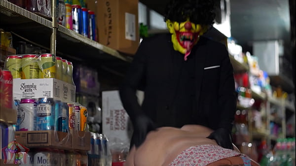 Horny BBW Gets Fucked At The Local 7- Eleven