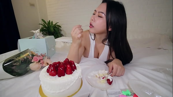 Celebrating her birthday (326n.h)