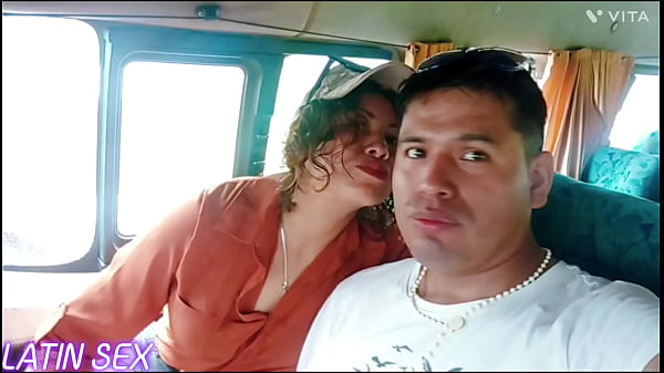 ME CHUPO MUY RICO SU VERGA DE MI MORENO LATINO ME DEJA TODO ADENTRO