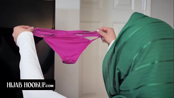 Hijab Beauty Goldie Glock Wants Some Sexy Lingerie And Hard Cock