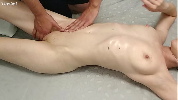 Homemade Oil Massage with Two Orgasms for Beautiful Babe