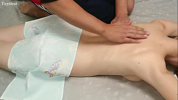 Homemade Oil Massage with Two Orgasms for Beautiful Babe