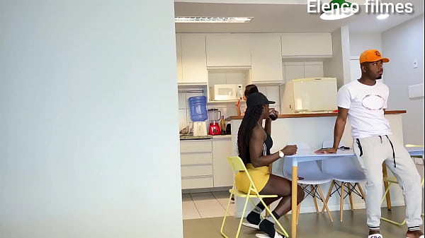 Jefao oficial  foi apresentado um amigo pra sua prima fernanda chocolatte , e acabou fodendo ela escondido da Karen oliver