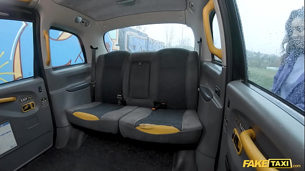 Fake Taxi MILF offers her SHAVEN pussy to pay for her ride