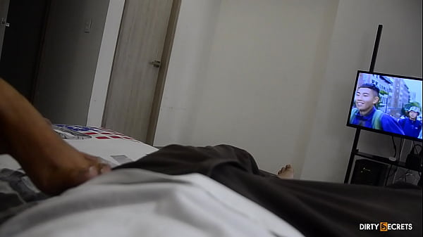 LEYLA JOHNSON PAYS A HOT VISIT TO LIL TIMY