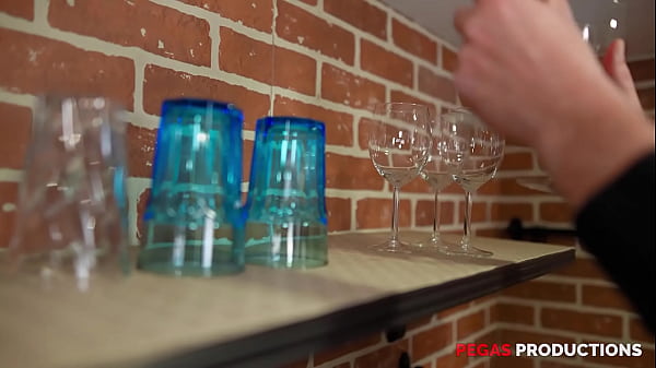 Pegas Productions - Eden se fait péter le cul par la Queue de Julian August