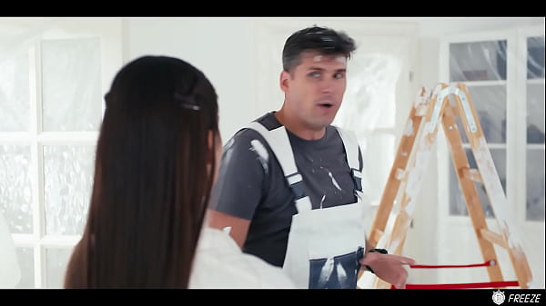 Megállt az idő és a háziasszony szexbabává változott