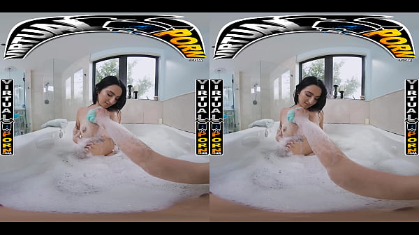 VIRTUAL PORN - Kiana Kumani’s Wet And Wild Bath Turns Into Intense Pussy And Cock Action With Her Step Brother Thumbnail