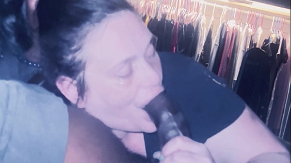 Monster gumjob gets a monster cumshot