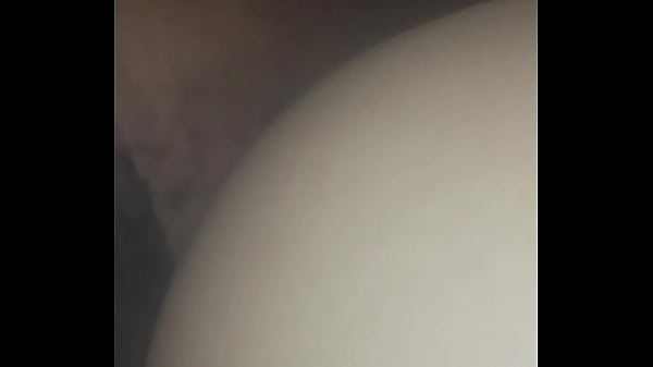 Lightskin Thot Dê uma gozada na bunda dela