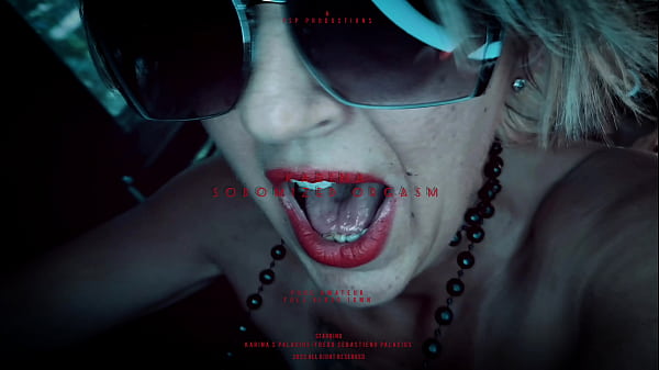 Karina linda madura - adora foder cuzão com porra dentro - casal caseiro amador de verdade.