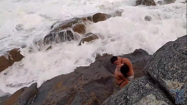 Levei a namorada na praia para ter uma linda vista, só não disse qual