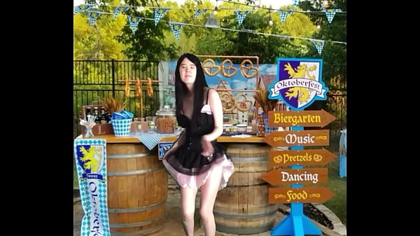 Aziatische Teen op Oktoberfest: Hard en Zwaar Gefuckt