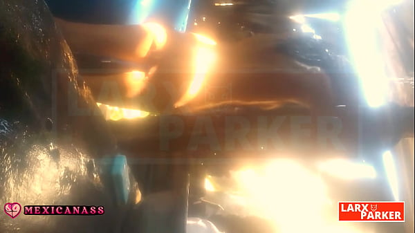 Mexikói lány virtuális meztelen casting közben izgatja magát a kamera előtt