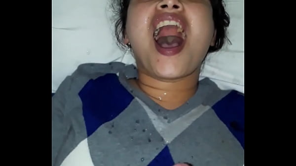 Sexy Asian Wife Cum Facial