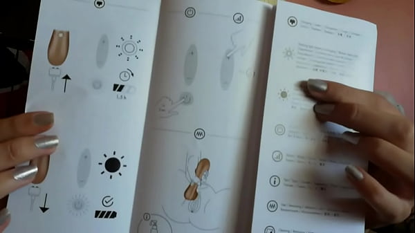 Toy testing orgasm and masturbation satisfyer pro2  and her hairy big clit pussy free version