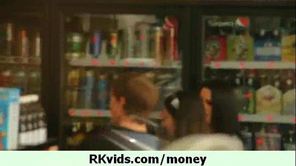 Laat me je pussy zien, ik geef je geld