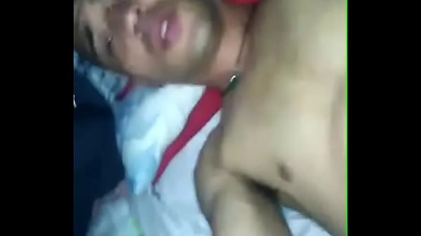 Kemény anális dugás építőmunkással