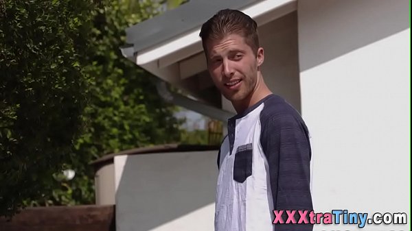 Tiny Aziatische Teen: Sperma Gezond!