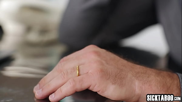 Dominant babe Jewelz Blu fucks two guys Chad Alva and big dick Ken Feels