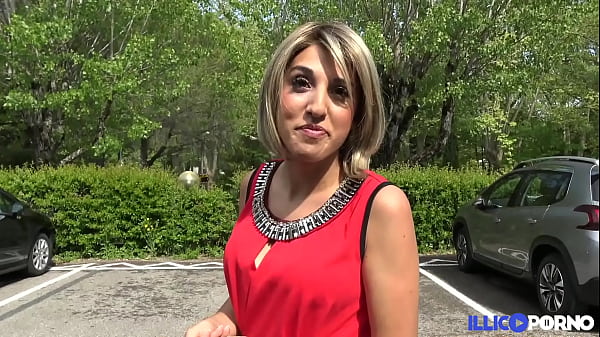 Assia se dévergonde quand on lui baise bien le cul