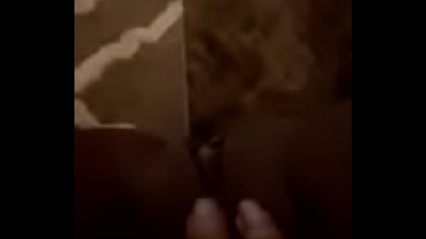 Fat waxed pussy Thumbnail