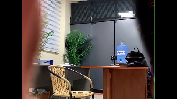 Camara espia oficina del director del Instituto México