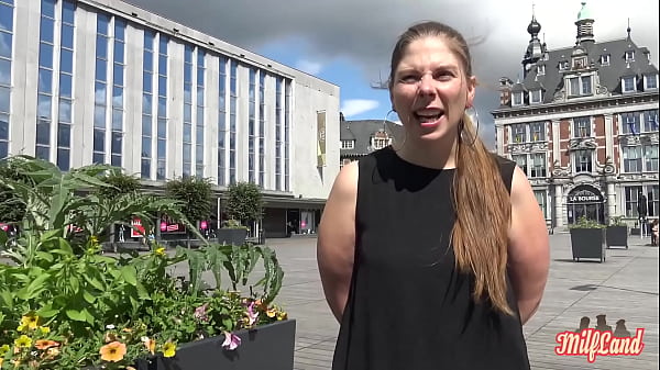 Alice, milf perverse, veut la totale avec 3 mecs Part 1