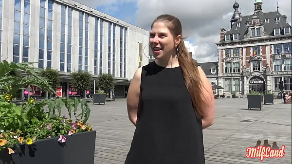 Alice, milf perverse, veut la totale avec 3 mecs Part 1