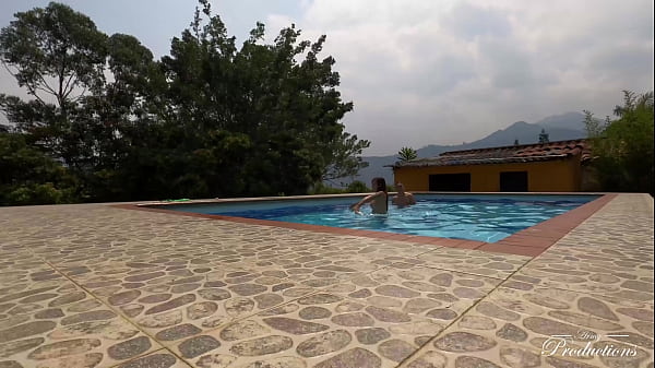 I swim naked in the pool to seduce my friend and fuck him