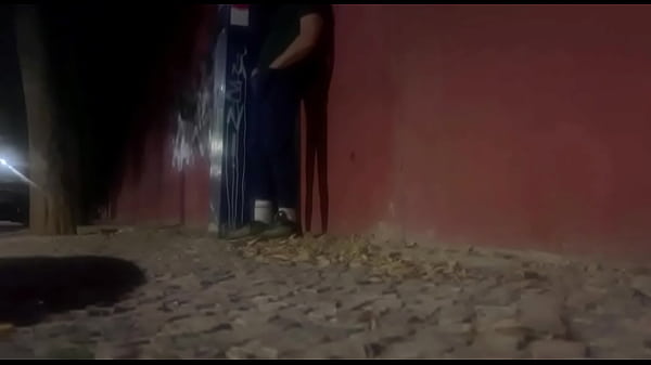 Kanos fiúk utcai kalandja