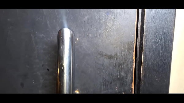 Festa de carnaval, homens transando cheios de tesão e muito leite .