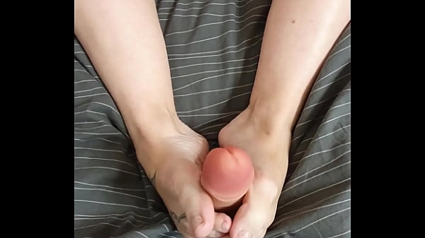 Little vote, would you like a footjob video??? Thumbnail