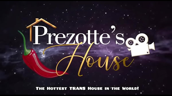 Vejam a Trans Sabrina Prezotte se ezibindo na chamada.