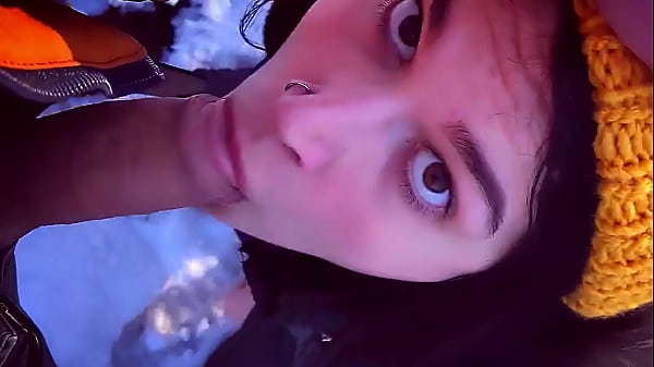 Risky sucking a stranger in a public park and swallowing hot cum