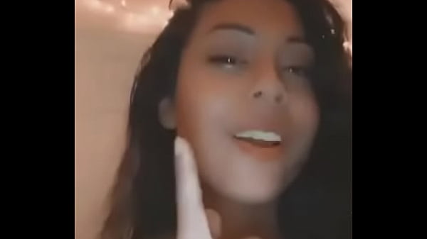 Sexy bitch Thumbnail